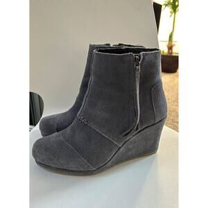TOMS Gray Suede Leather Wedges size 8.5